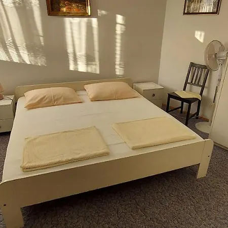 Apartman Apartment *